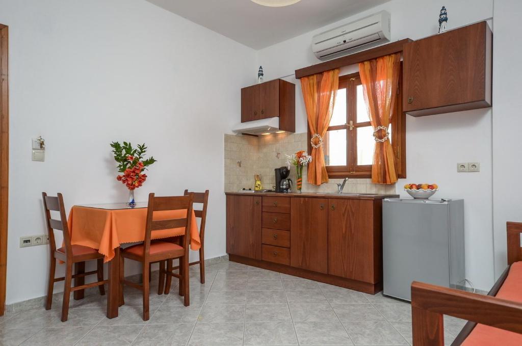 Margaritis Apartments Agia Anna  Zimmer foto